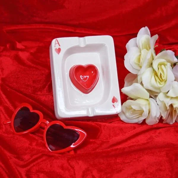 Ace of Hearts Ash Tray – White/Red