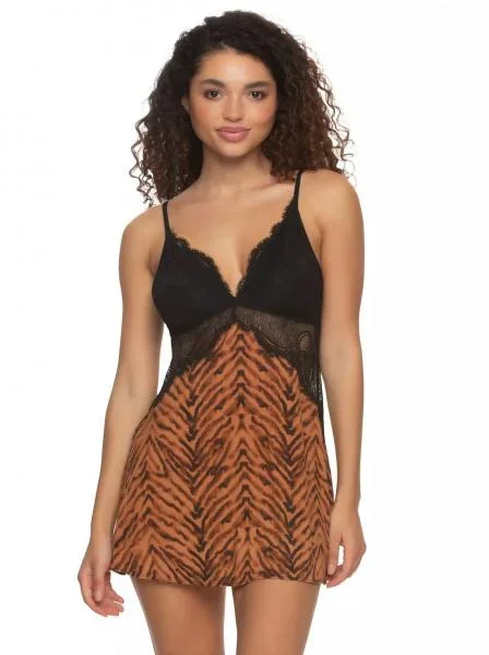 Noire Modale and Lace Chemise – Sand Tiger –