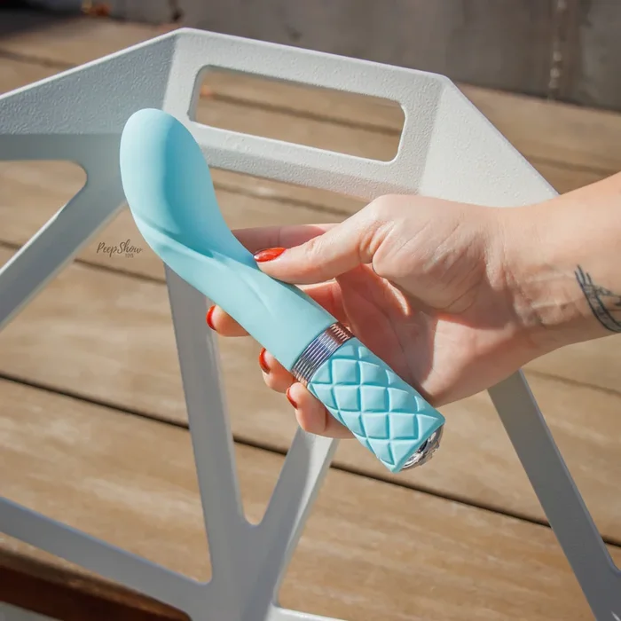 Pillow Talk Sassy Water-Resistant Rechargeable G-Spot Vibrator