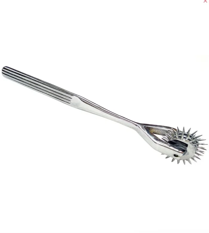 Rouge Triple Stainless Steel Pinwheel