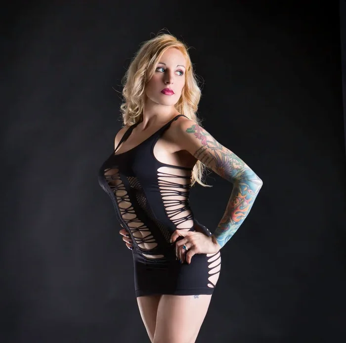 Spaghetti String Dress – One Size – Black